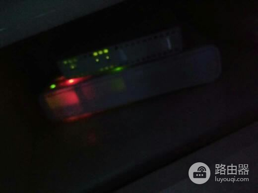 wifi路由器红灯亮了是怎么原因